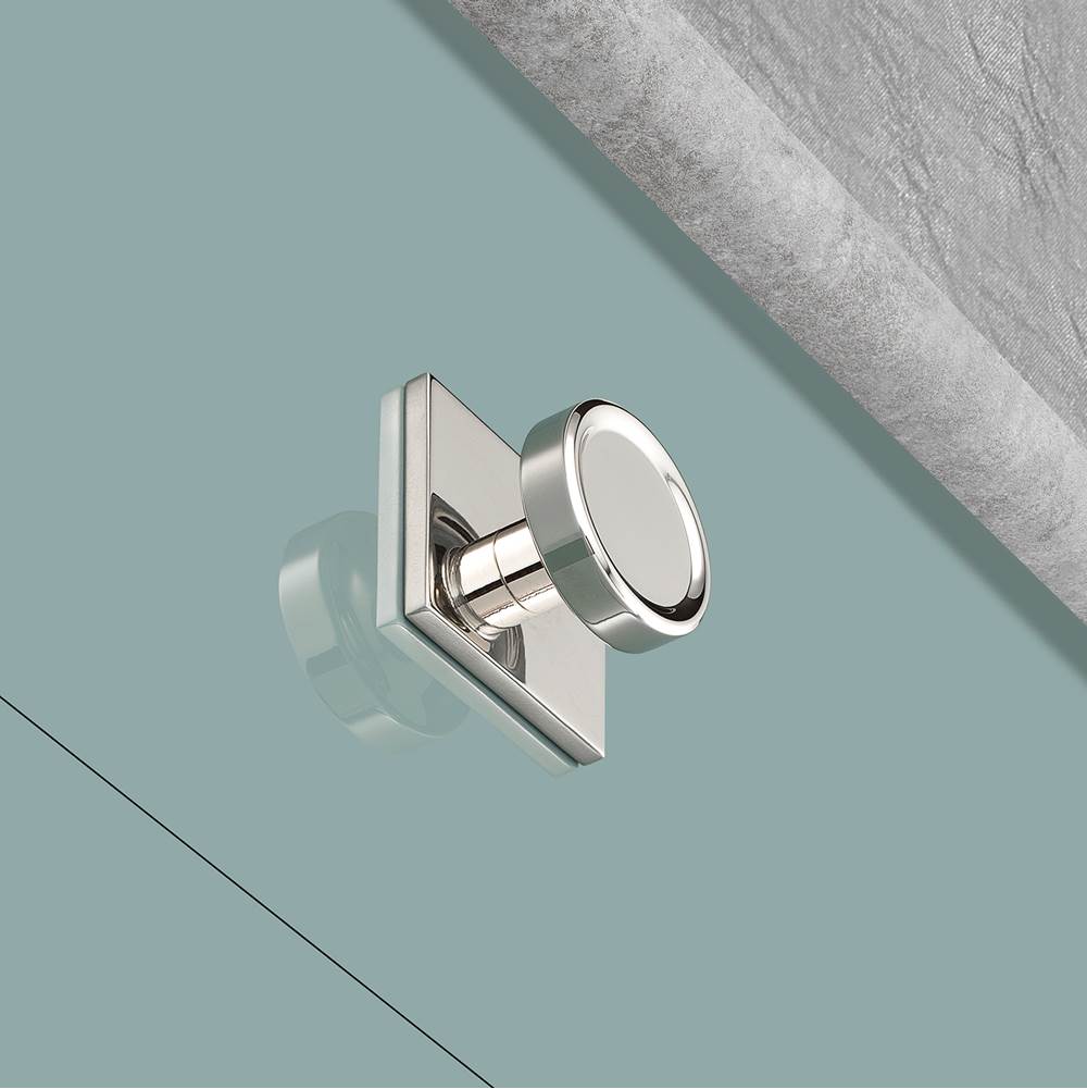 Myoh Cornwall Knob With Square Back Plate in Brush Nickel