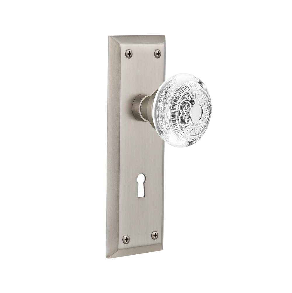 Nostalgic Warehouse Nostalgic Warehouse New York Plate Privacy with Keyhole Crystal Egg & Dart Knob in Satin Nickel
